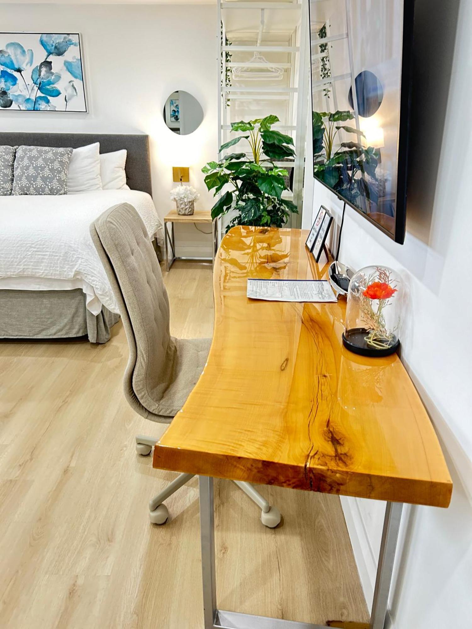 Privatunterkunft Modern Lux Family - Kingbed - Near Sheppard W Station *