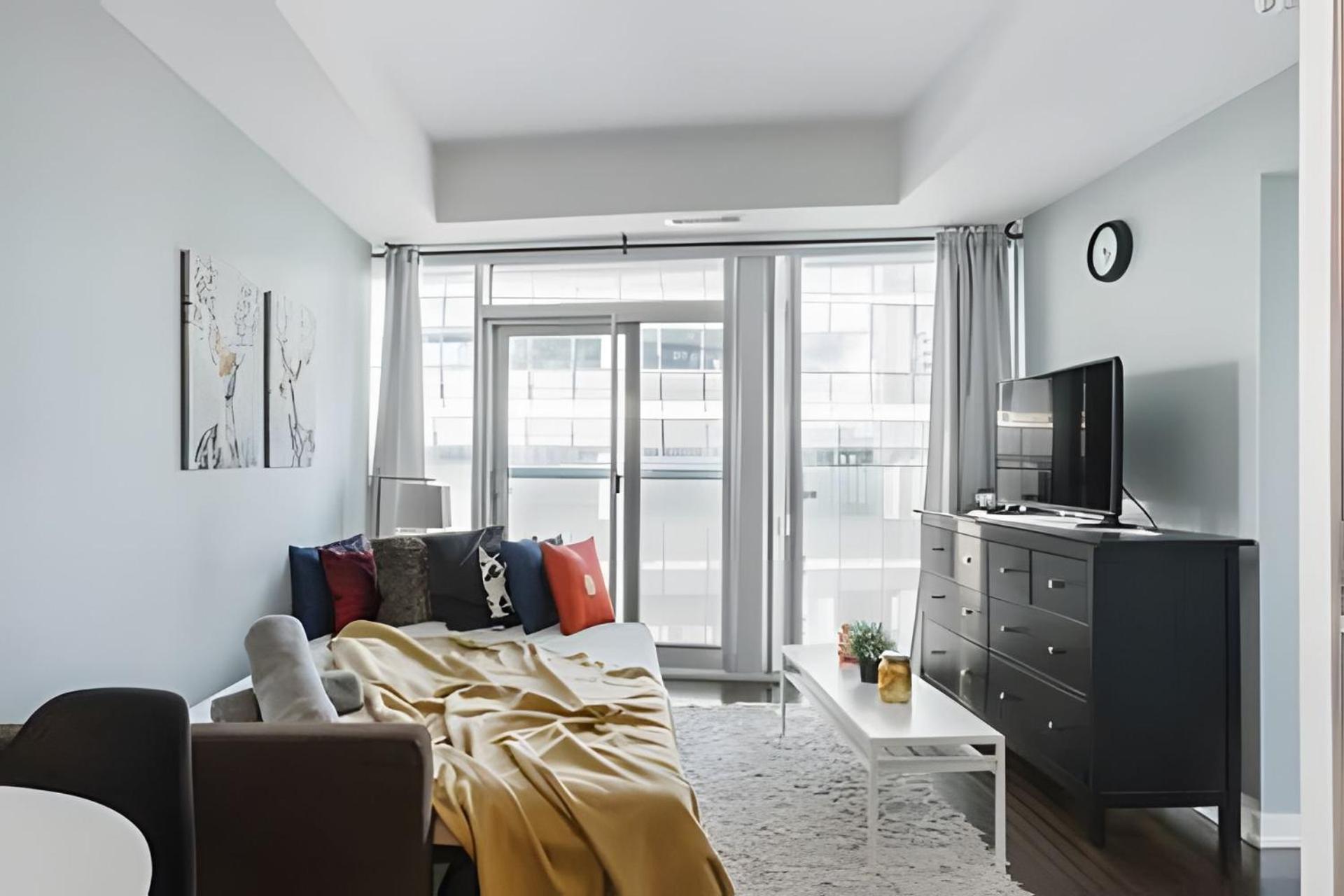 Waterfront 1 Bdr, 2bed, Cn Tower, Parking 4 Guests Ferienhaus *