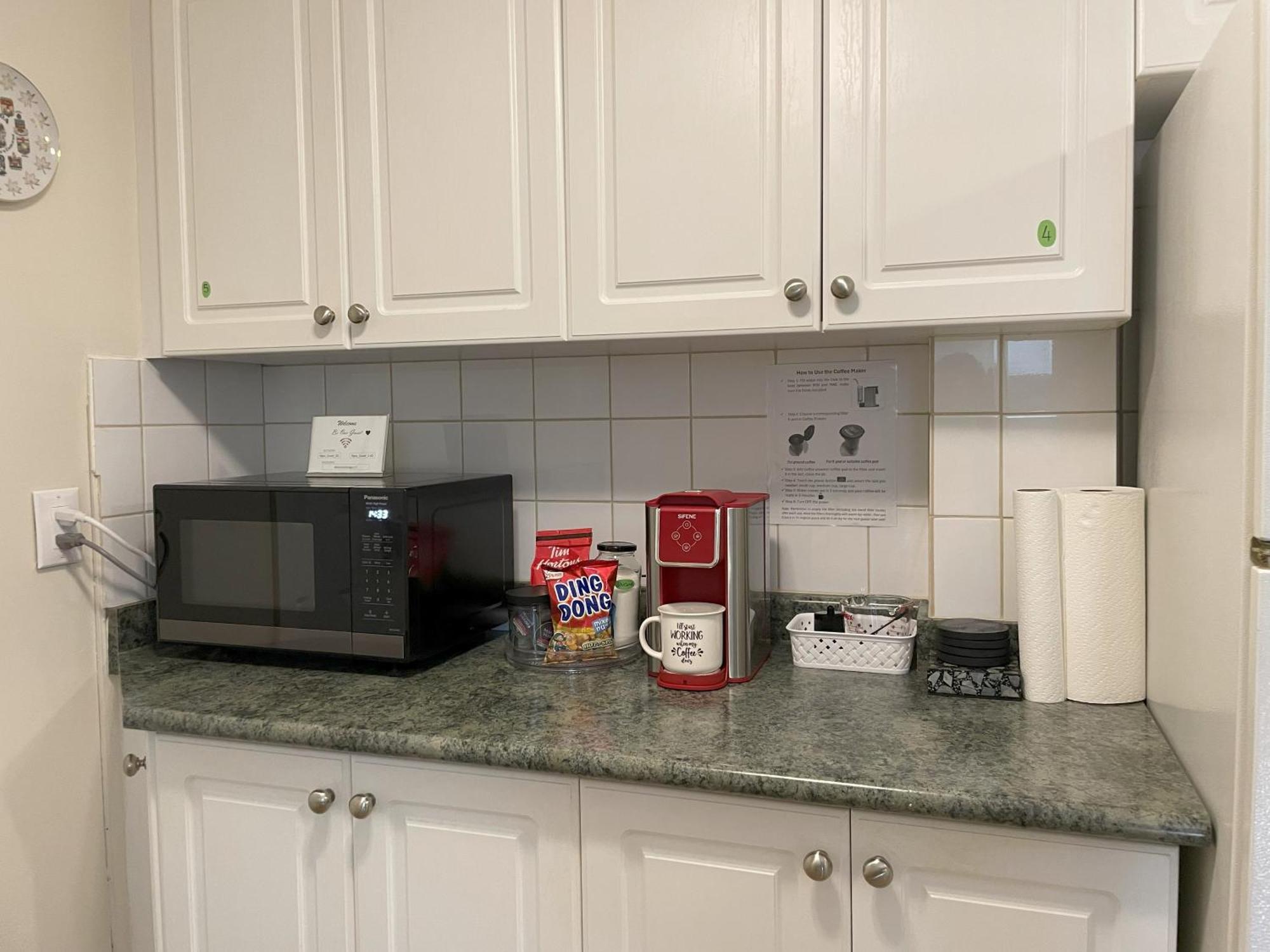 Apartment Newly-renovated 3br House, 12 Minutes To Airport *