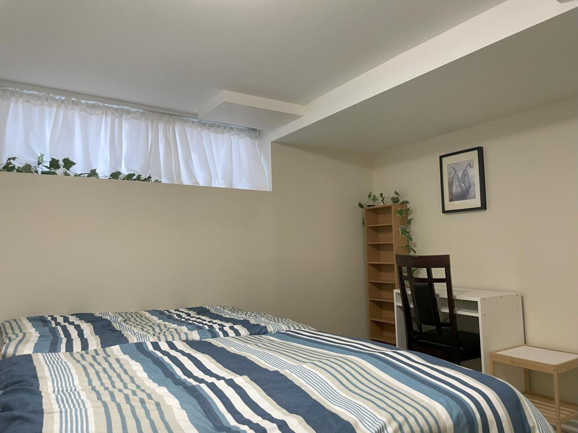 Apartment Newly-renovated 3br House, 12 Minutes To Airport Toronto