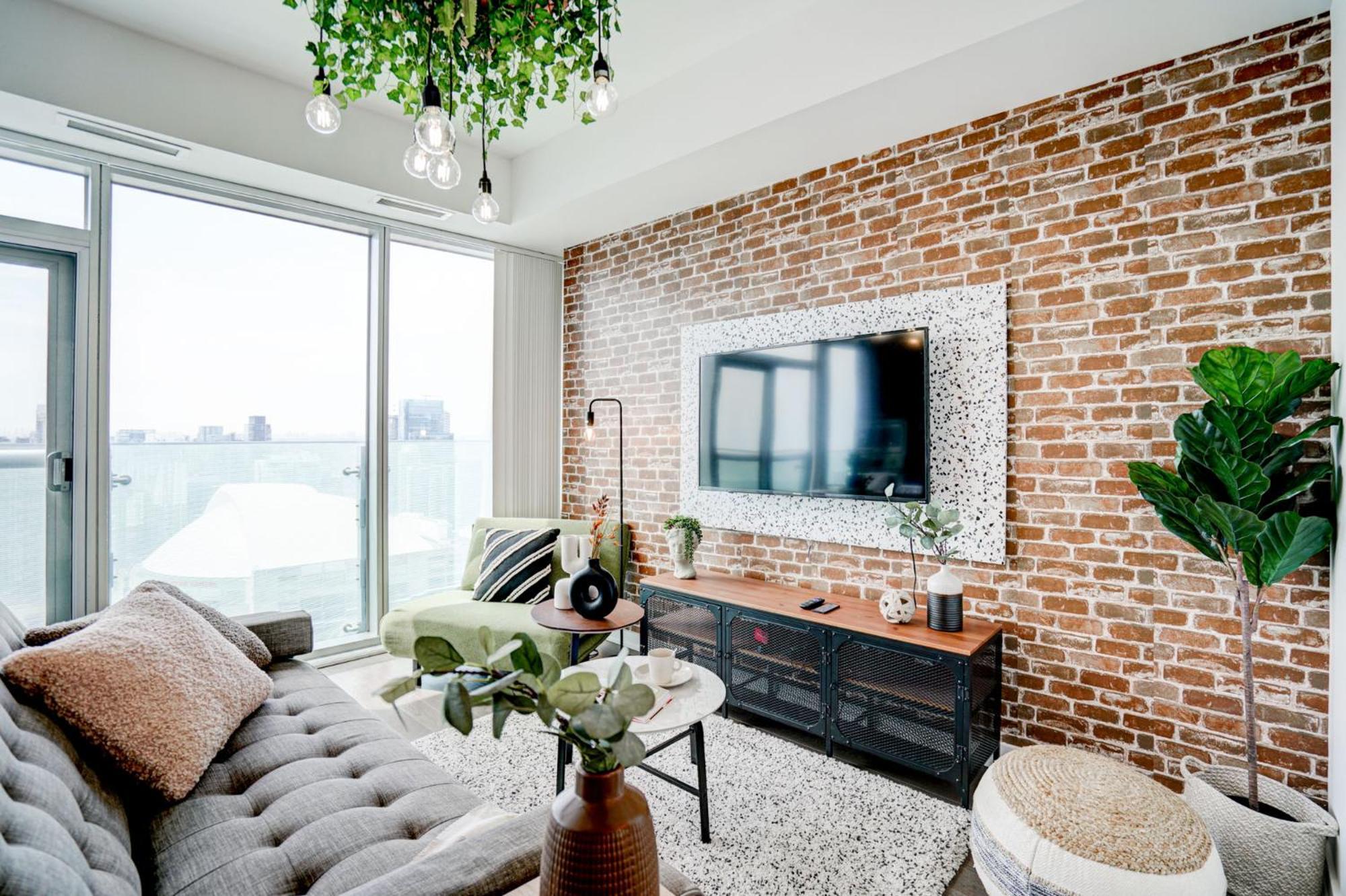 Royal York Apartment *
