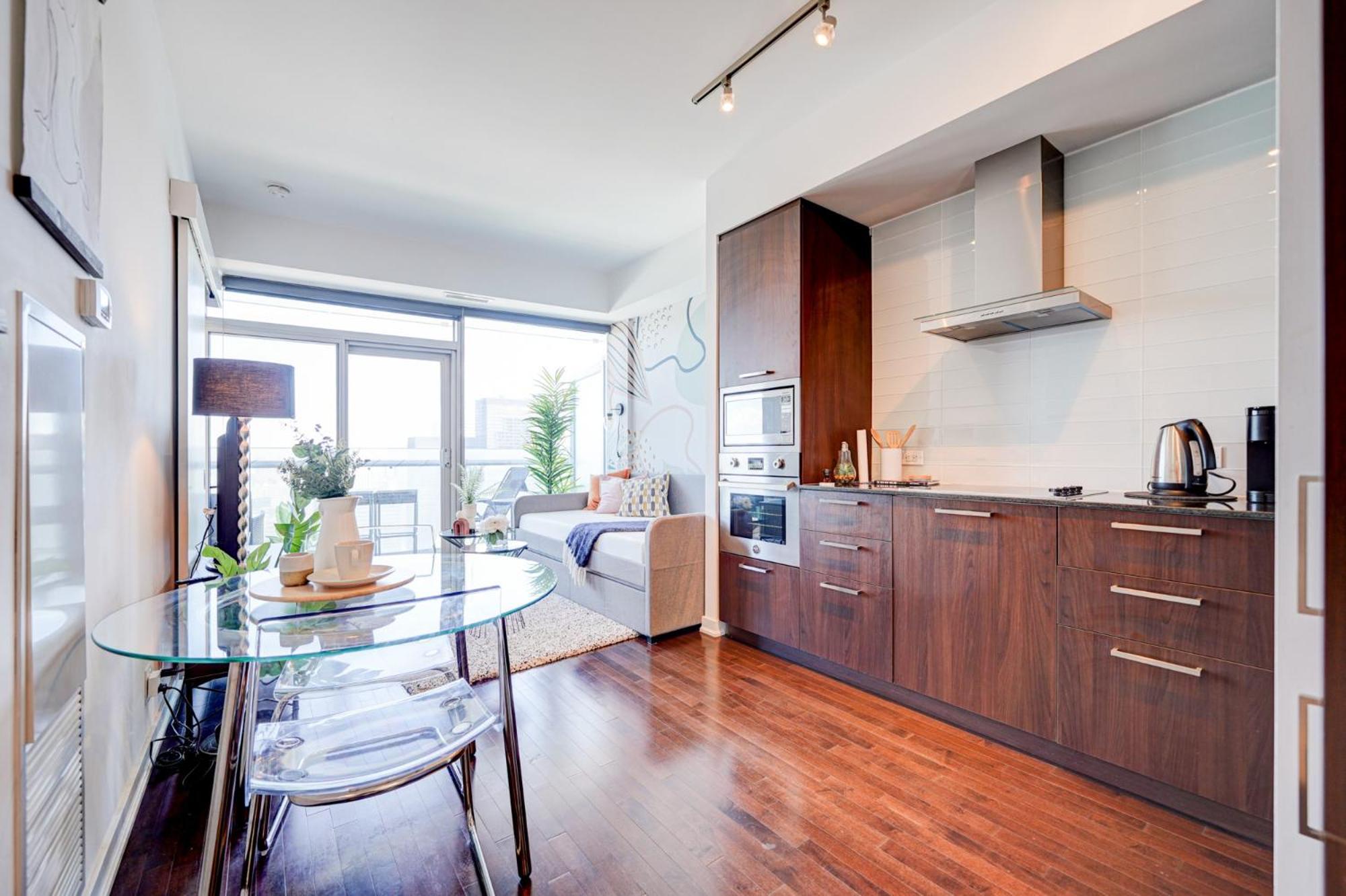 Apartment Royal York Toronto