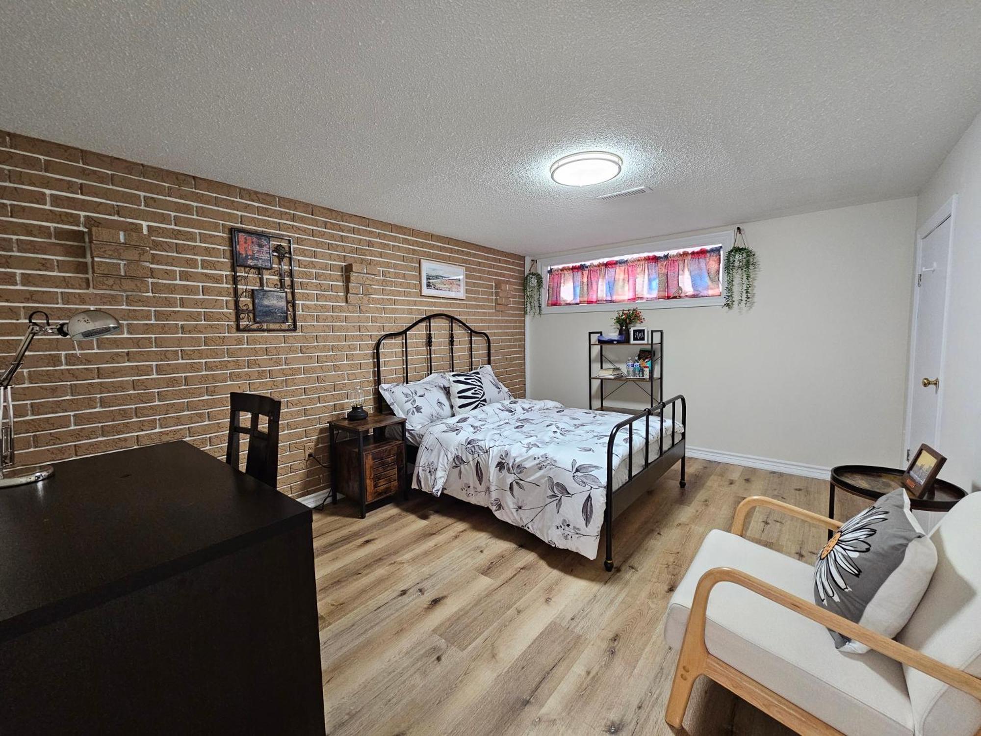 Newly-renovated 3br House, 12 Minutes To Airport Toronto