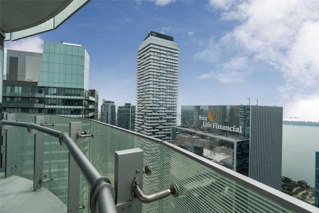 Apartment New Superior Lakeview Luxury Floor 3-bedroom On 48th Floor
