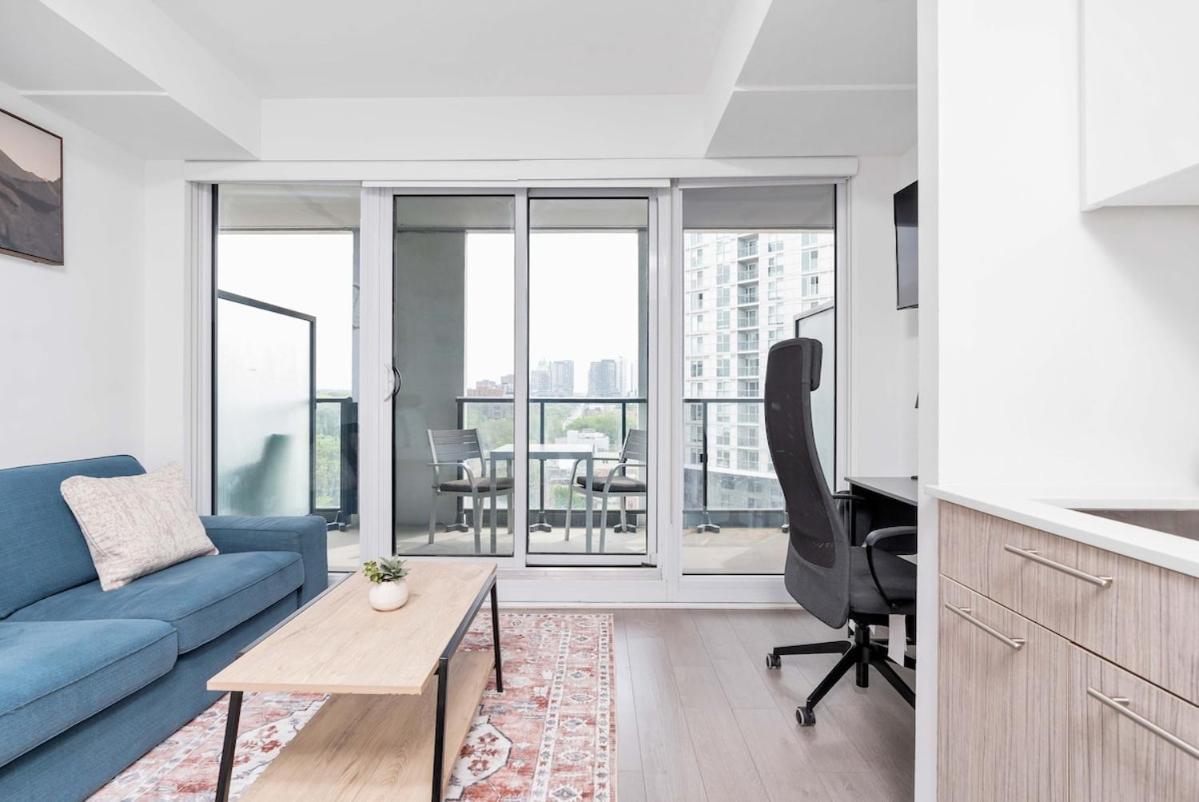 Apartment Chic By Eaton Centre