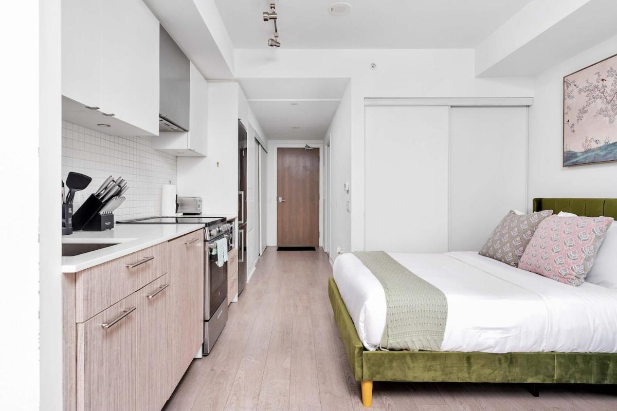 Chic By Eaton Centre Apartment Toronto
