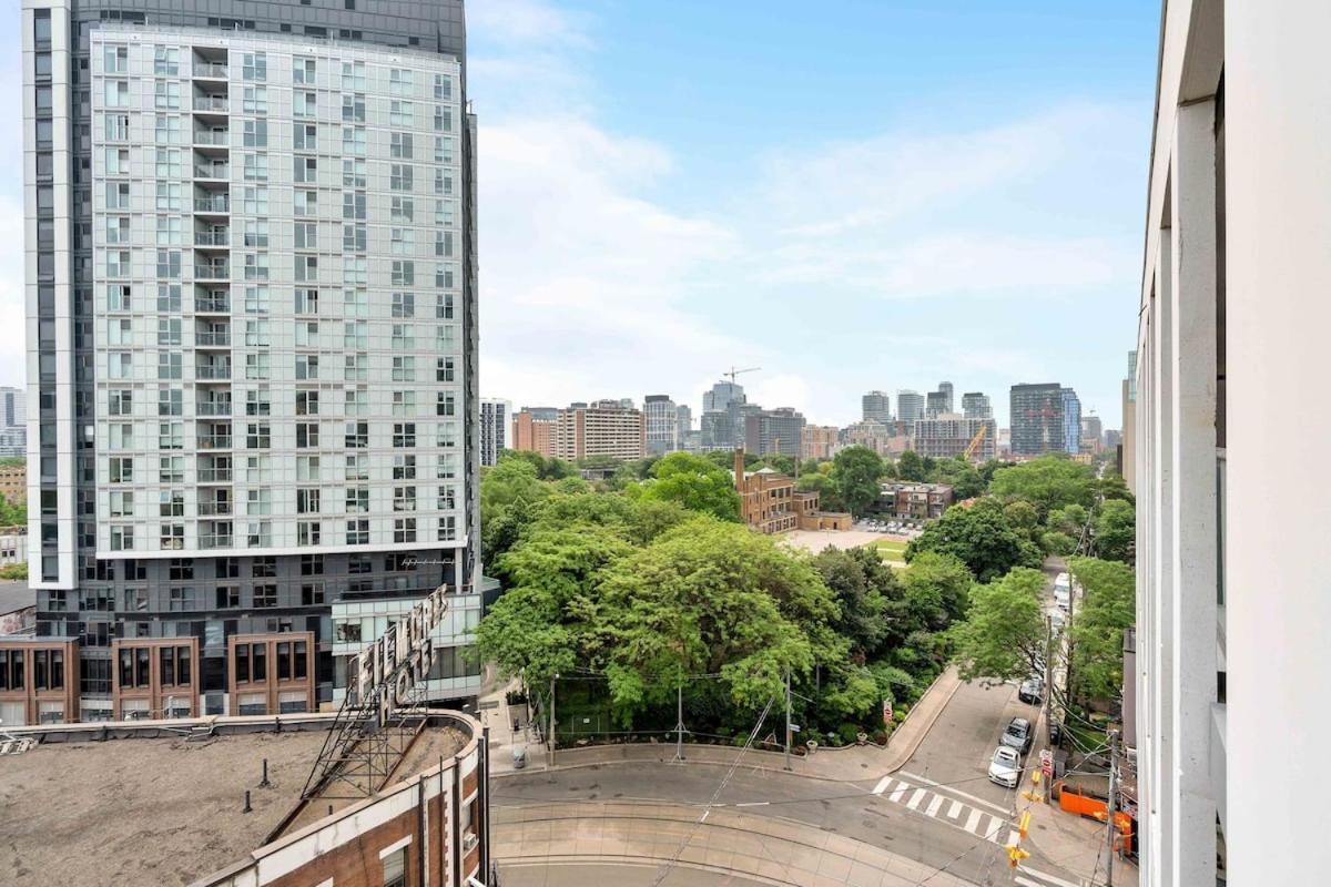 Apartment Chic By Eaton Centre Toronto