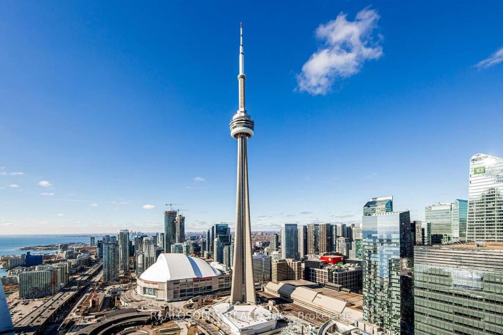 Modern High Floor ,cn Tower, Scotiaarena Apartment Toronto