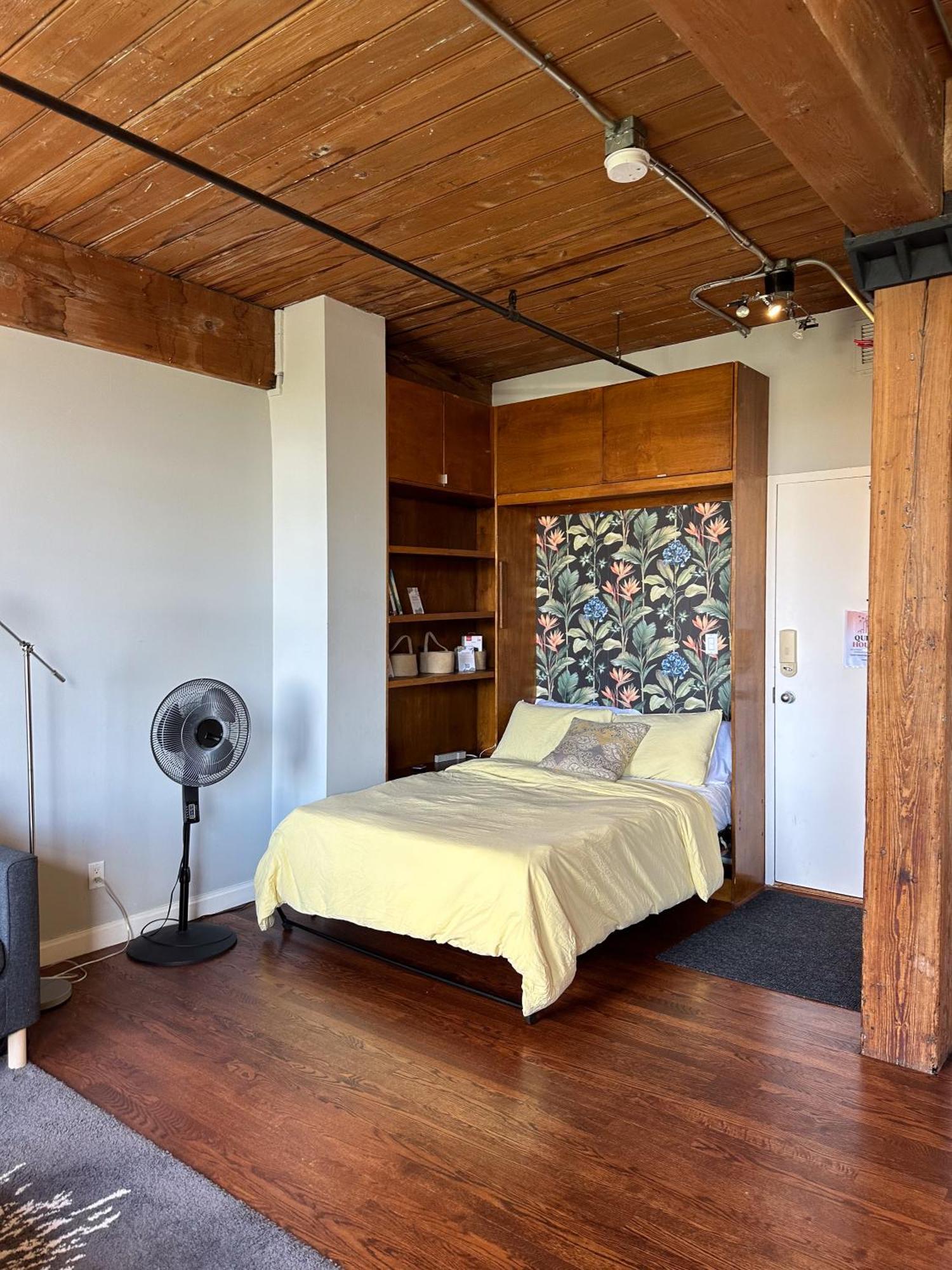 Cozy West End Apartment *