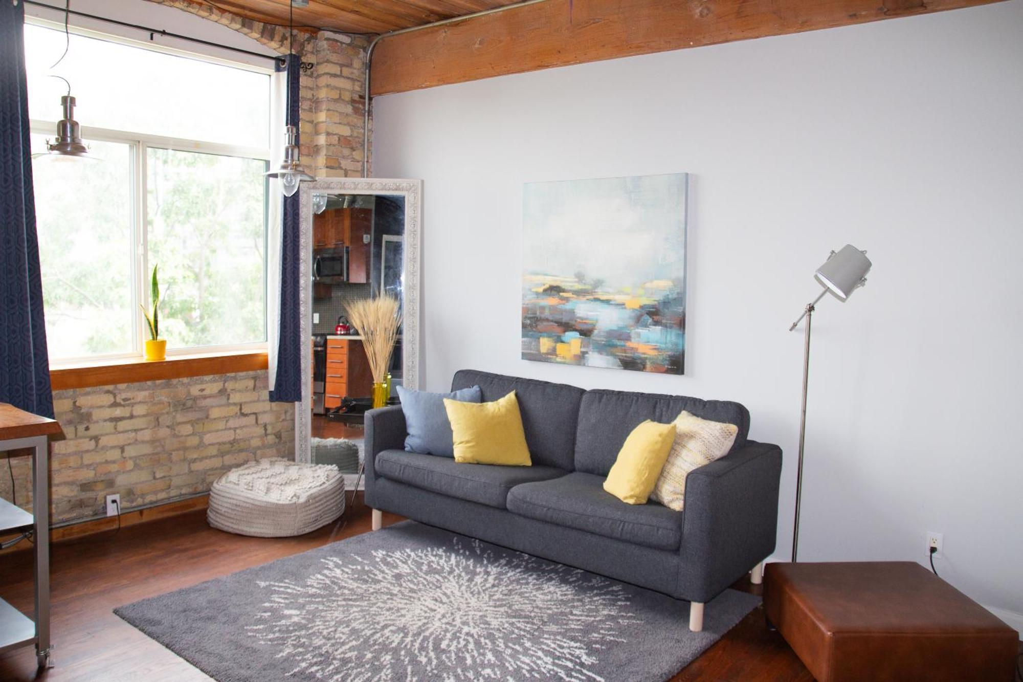 Cozy West End Toronto