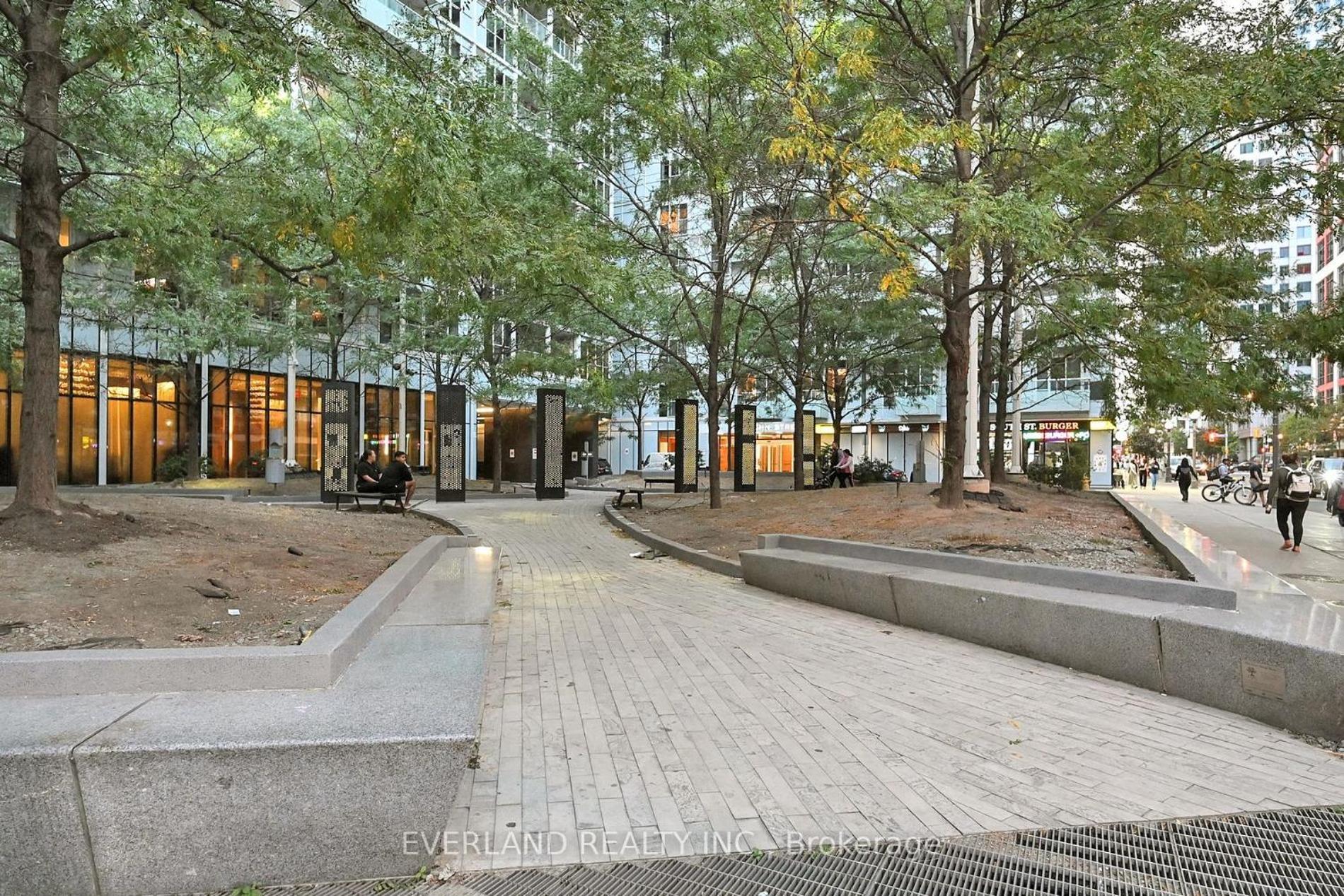 Apartment Downtown With Pool And Free Parking Toronto