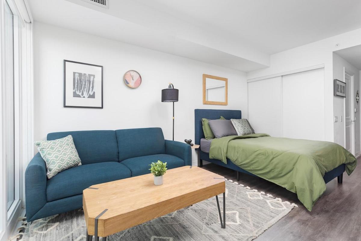 Apartment Spacious W View Steps From Eatons & Tmu