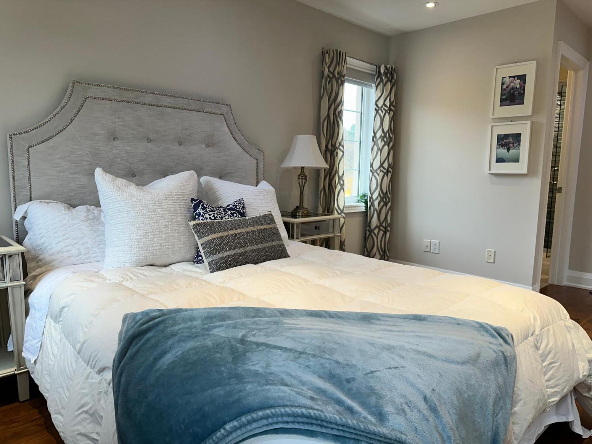 Ferienhaus Immaculate Executive Townhouse 3br&3ba At Lawrence Park Toronto
