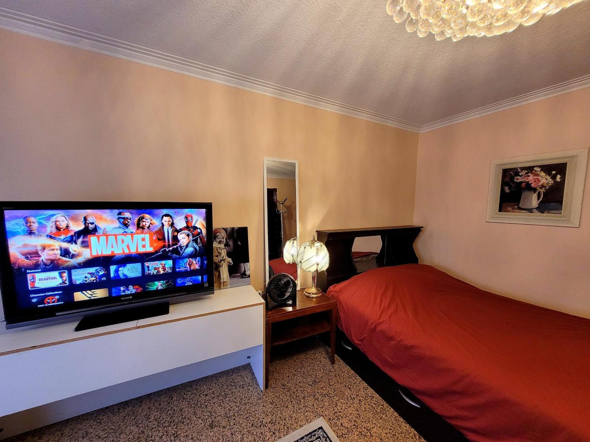 Homestay A Stunning Style Toronto