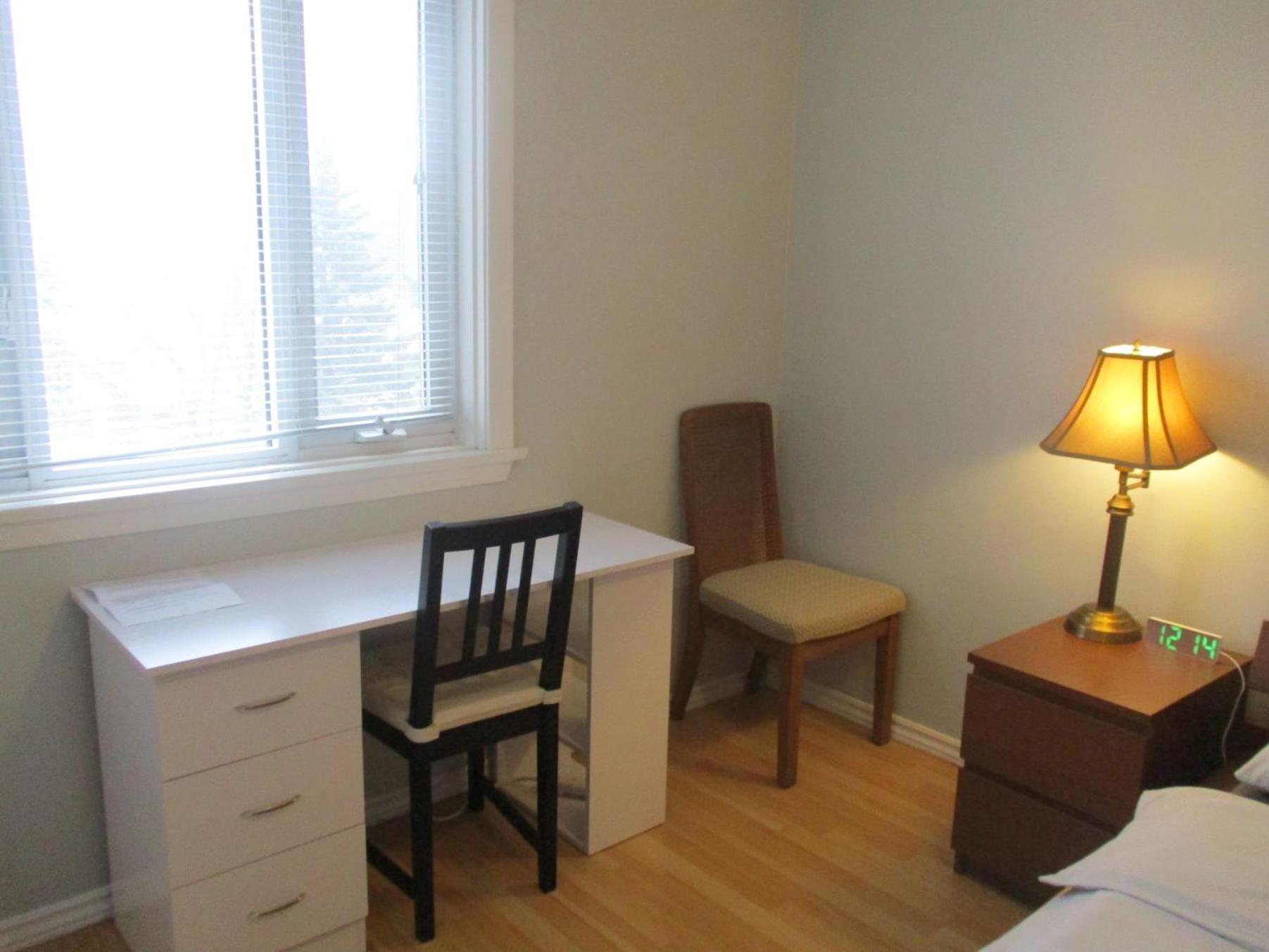 High Park Double With Exclusive Washroom Kitchen And Living Apartment Toronto