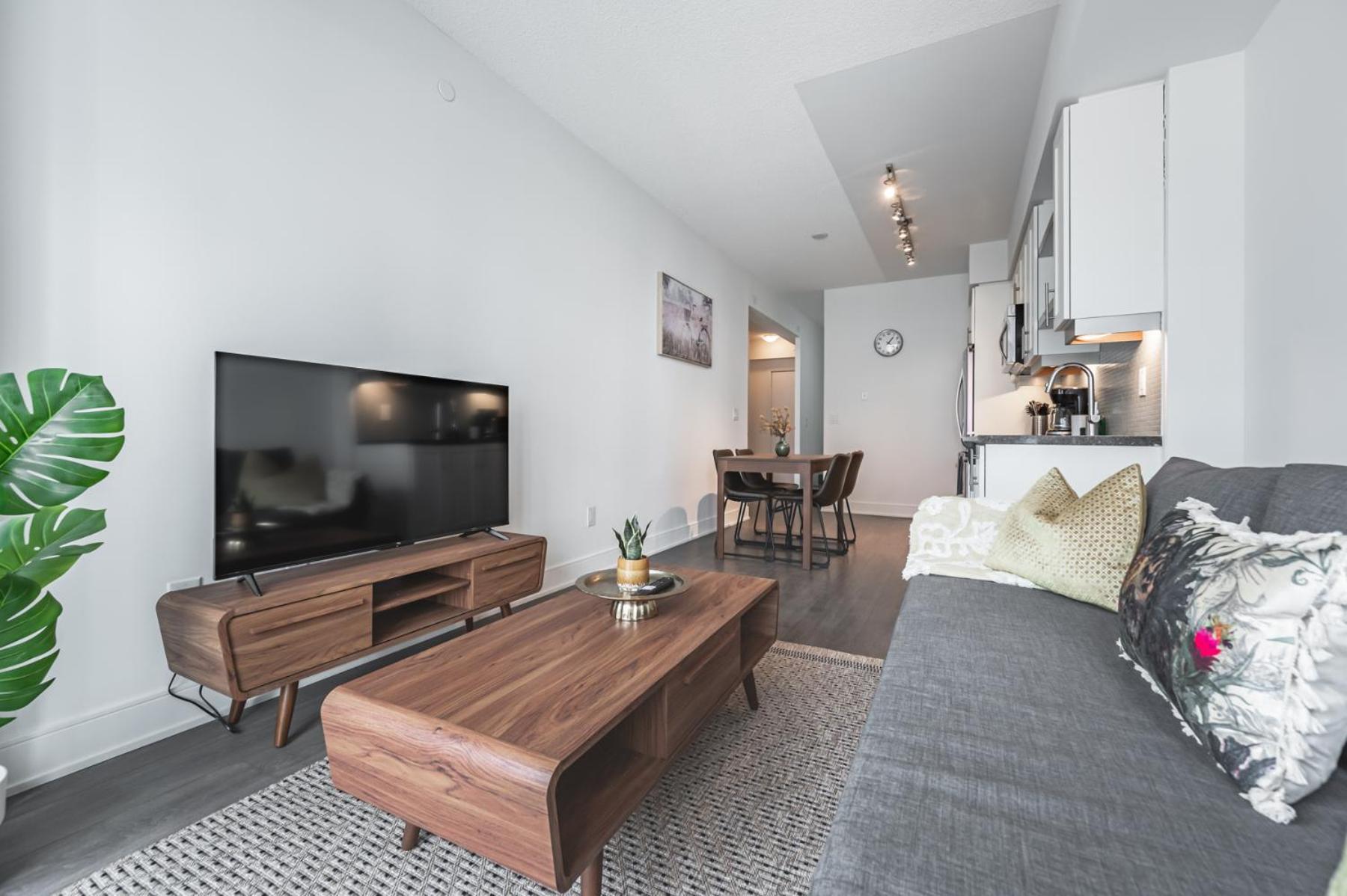 Apartment Adelaide Den Toronto