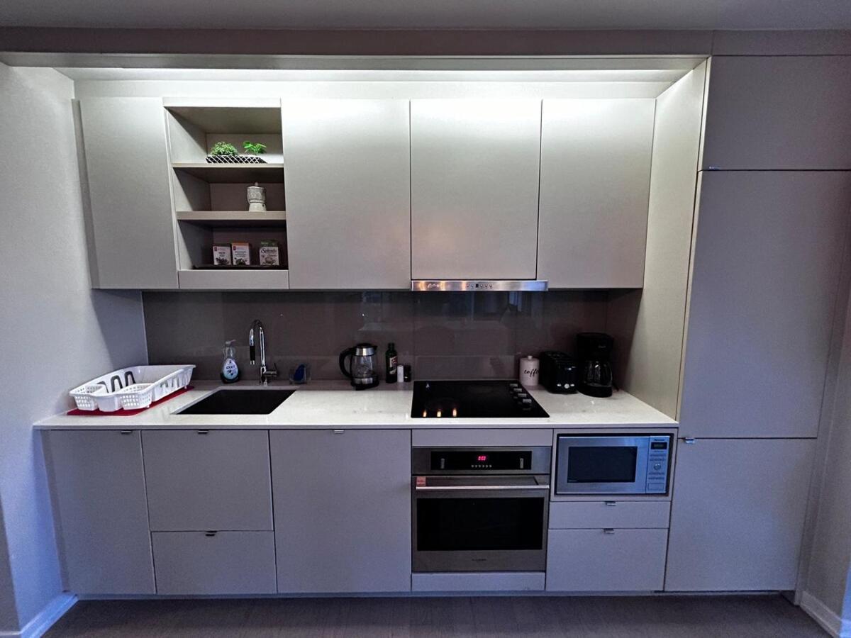 Stunning In Downtown Perfect For Businesses Trips And Small Families *