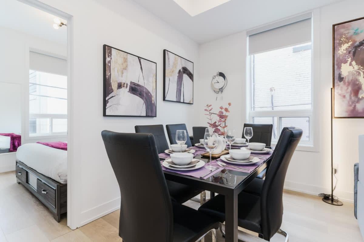 New Elegant For 8 W Pati - Heart Of * Toronto