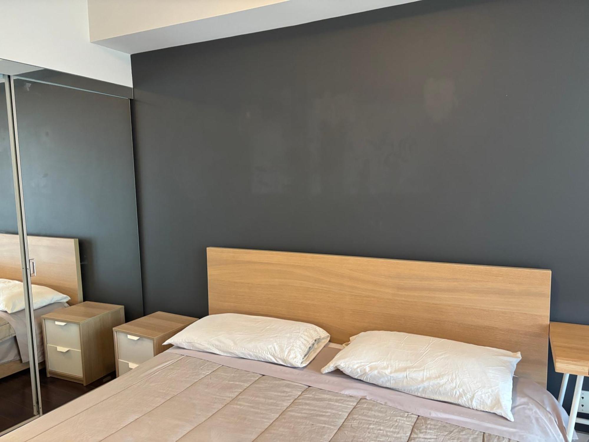 Downtown Apartment *