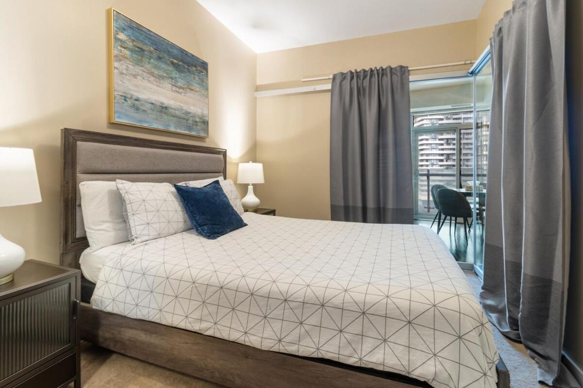 Rustic Dt 1 Bed & Sofabed Toronto