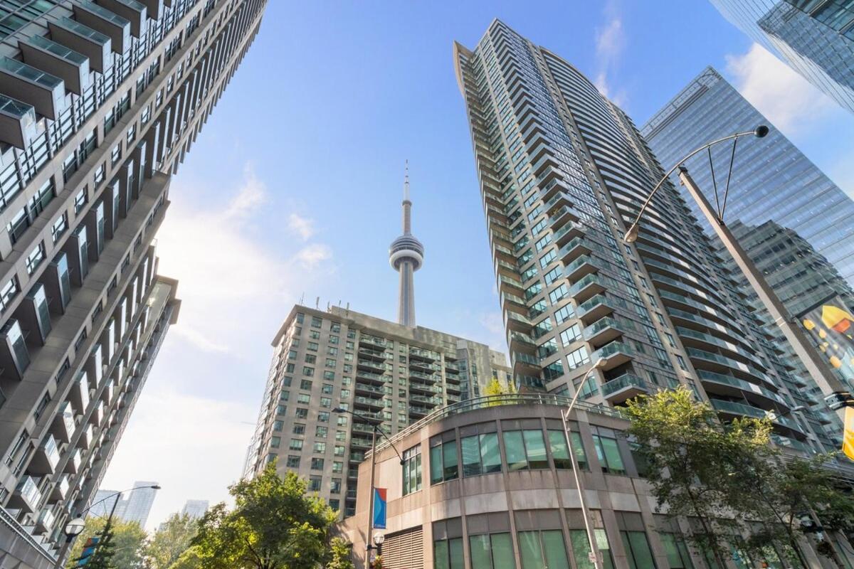 Rustic Dt 1 Bed & Sofabed Apartment Toronto