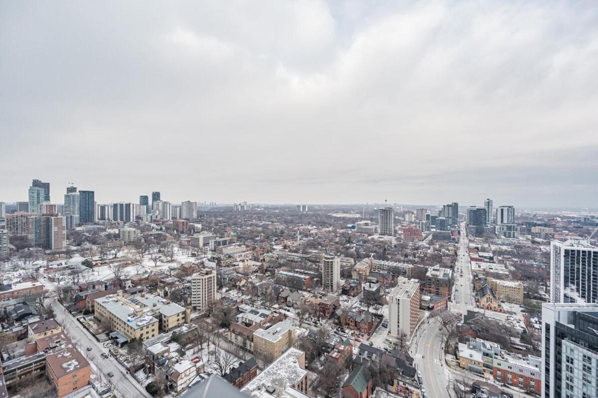 2br Close To Eaton Center Apartment Toronto
