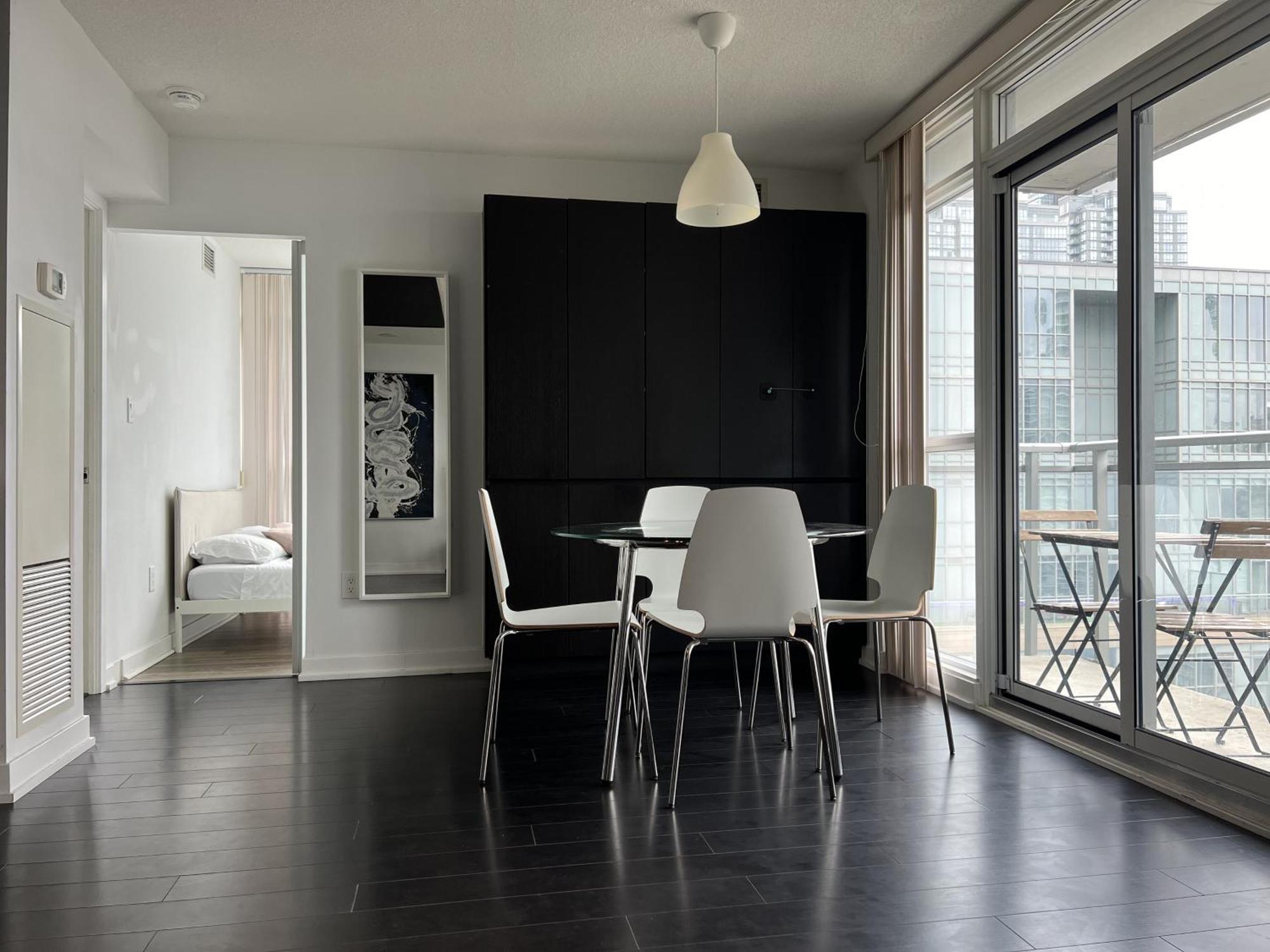 The Monarch Suites Apartment