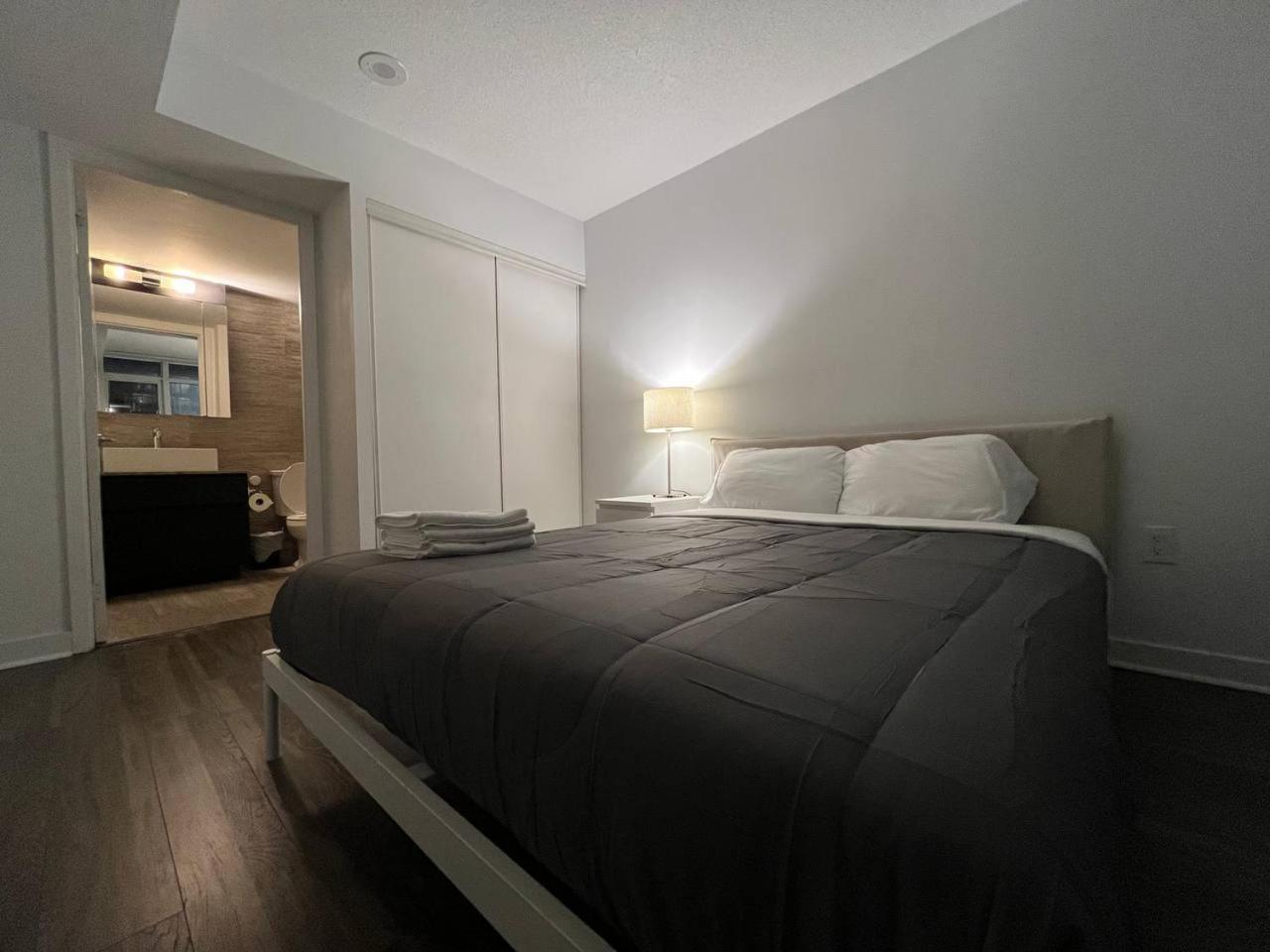 The Monarch Suites Apartment