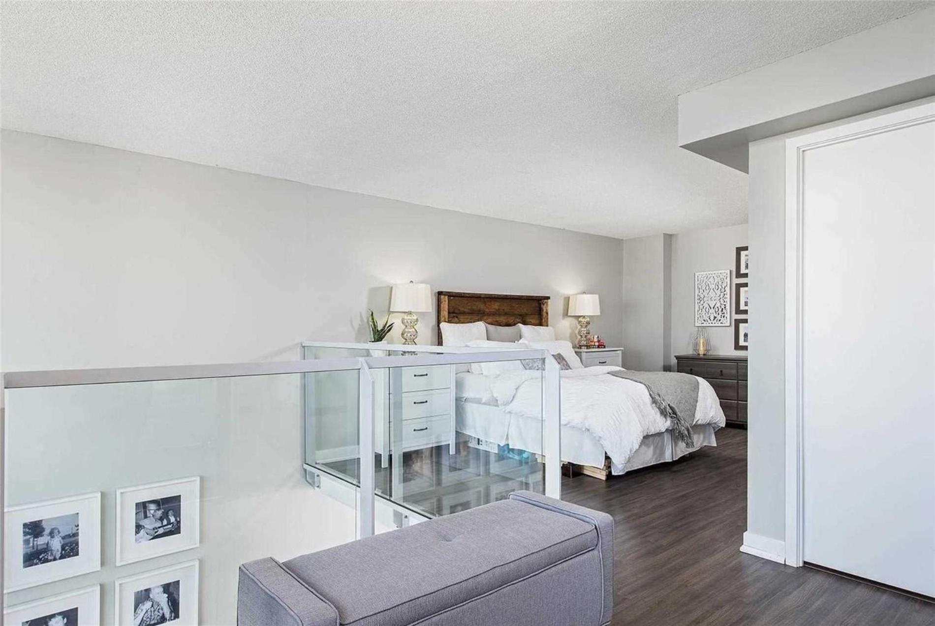 The Monarch Suites *
