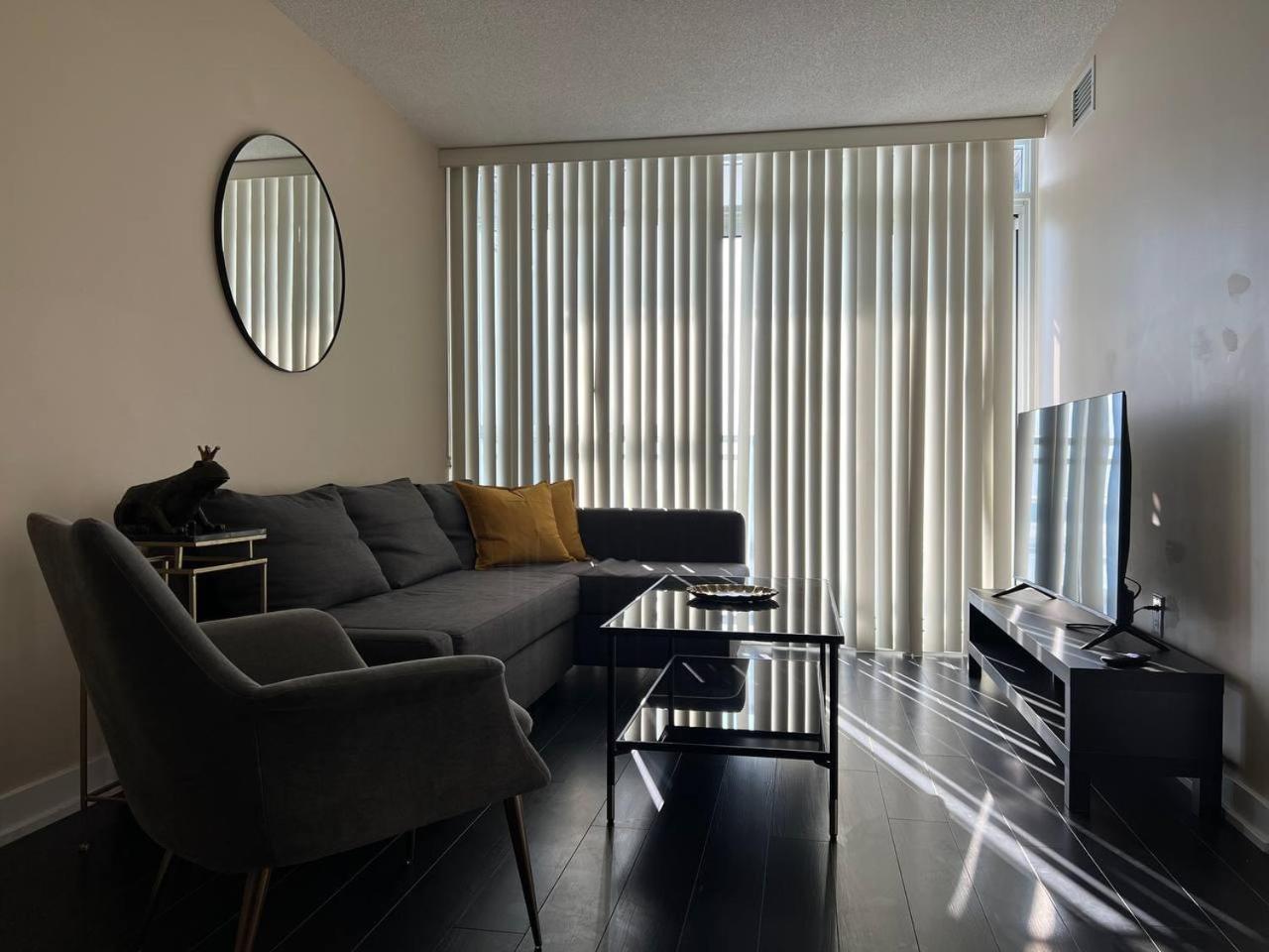 The Monarch Suites *