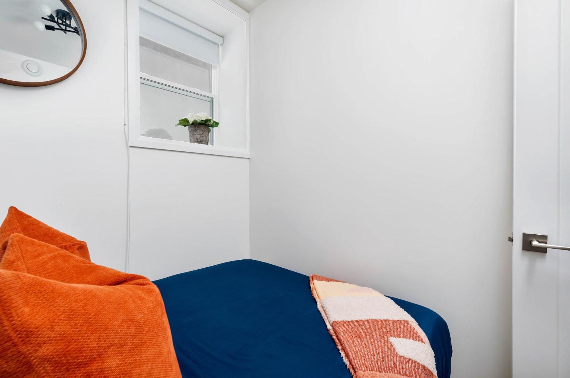 Holiday home Luxury 2-bedroom Oasis At College & Bathurst *