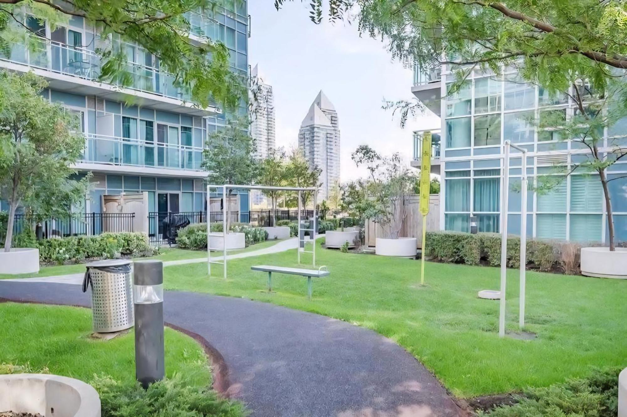 Lovely Near Ontario Apartment Toronto