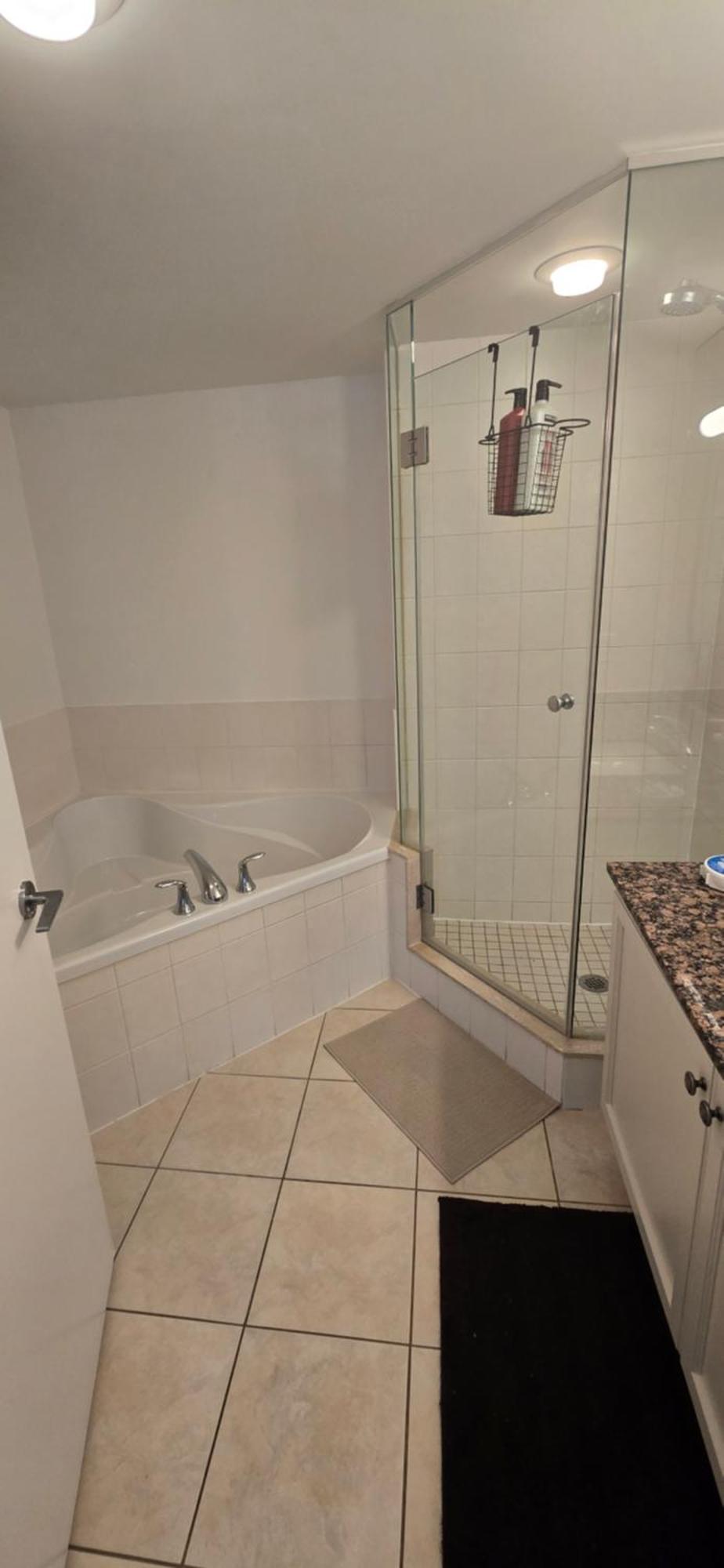 Lovely Near Ontario Apartment Toronto