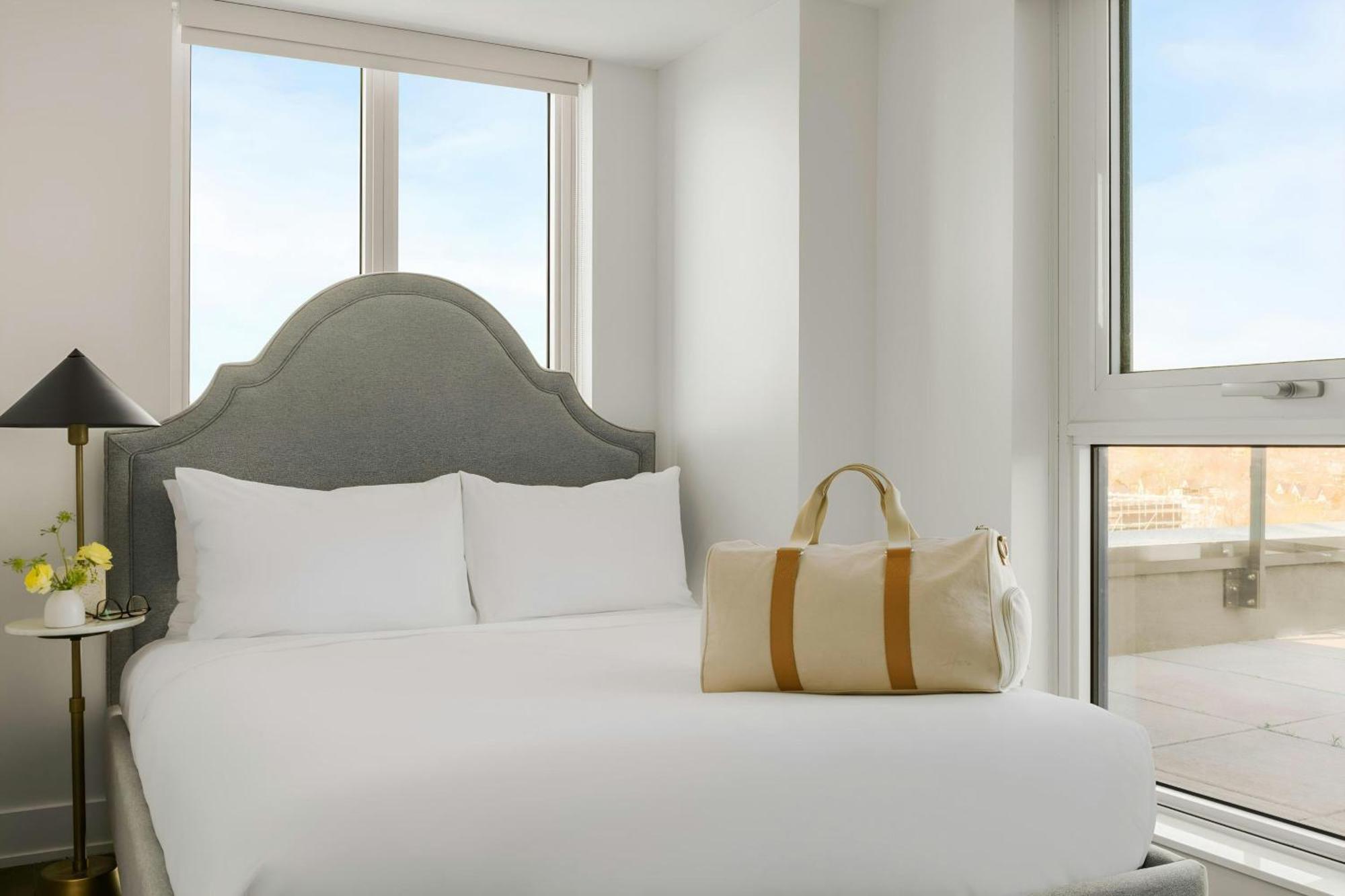 Hotel Sonder By Marriott Bonvoy Artesa West Queen West Toronto