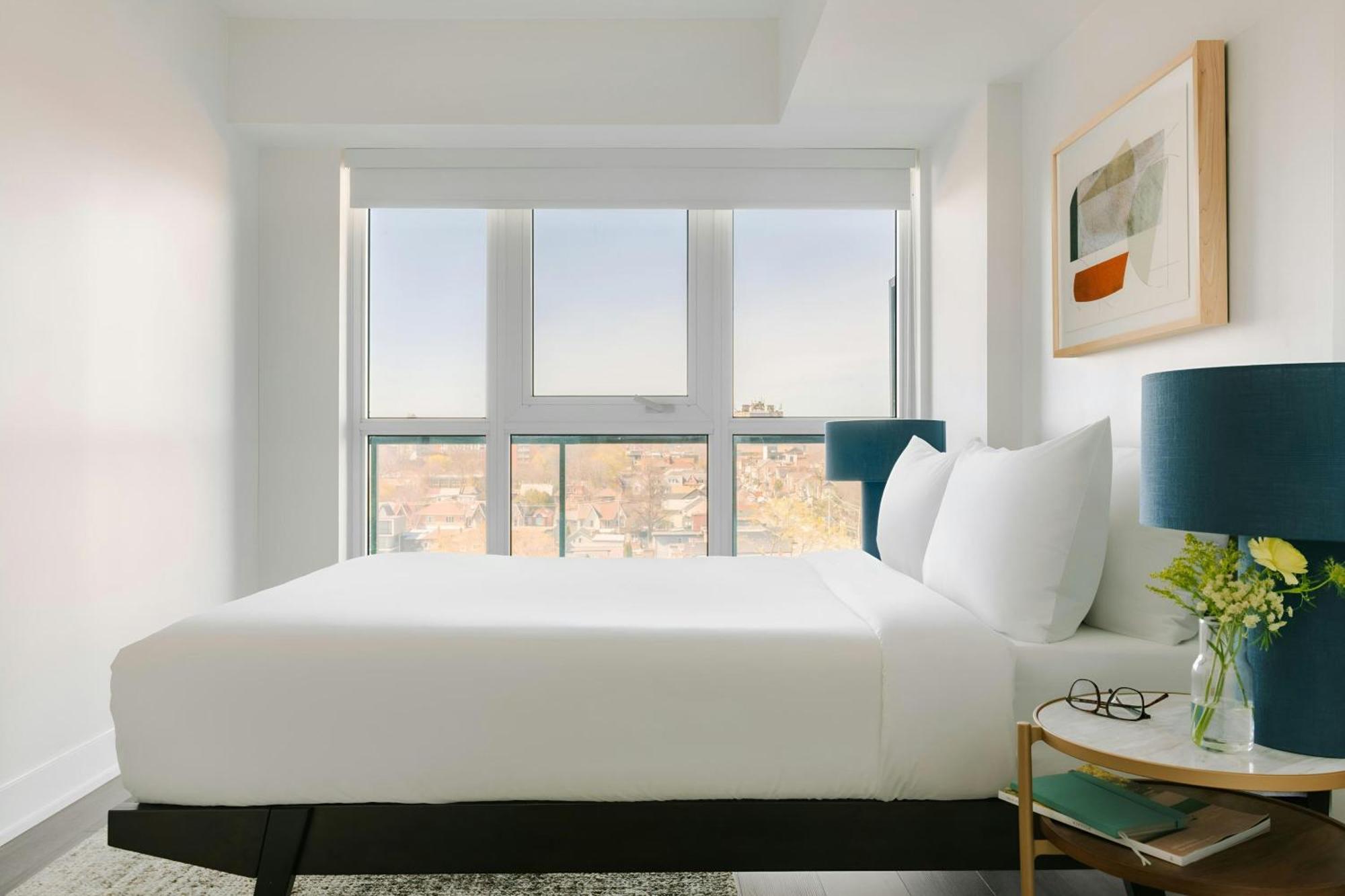 Sonder By Marriott Bonvoy Artesa West Queen West Hotel