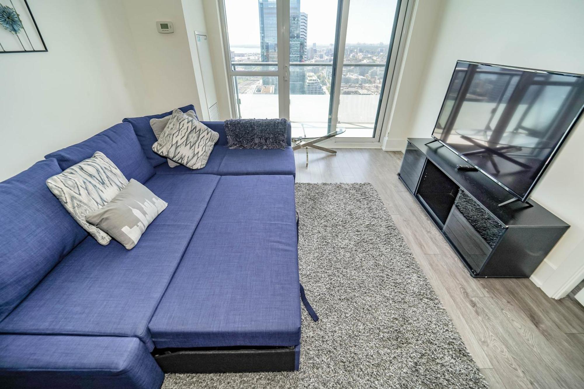 Apartment Rhd Luxury Condos-downtown, Cn Tower, Metro Convention Centre, Rogers Centre, Free Parking