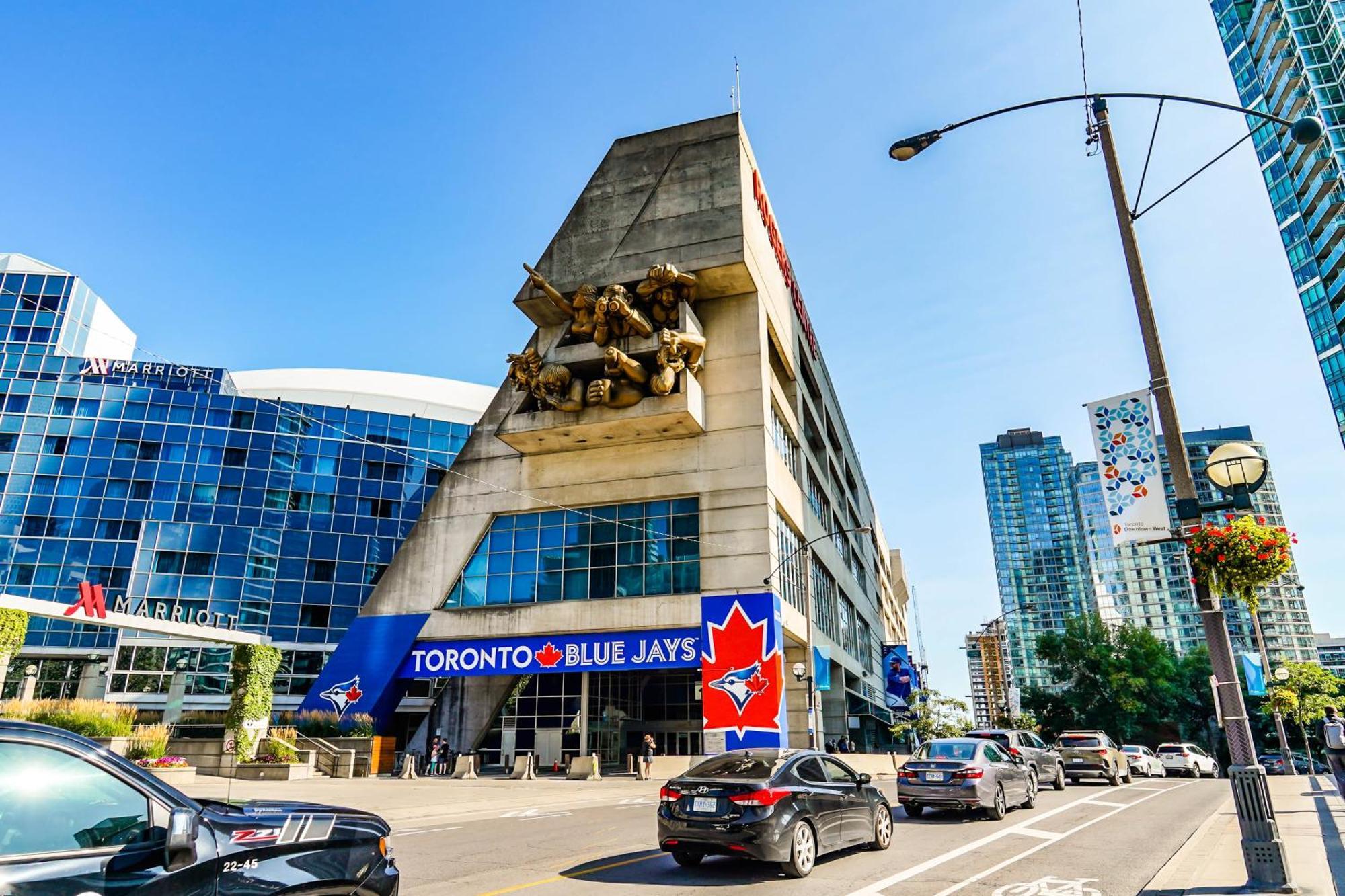 Rhd Luxury Condos-downtown, Cn Tower, Metro Convention Centre, Rogers Centre, Free Parking * Toronto