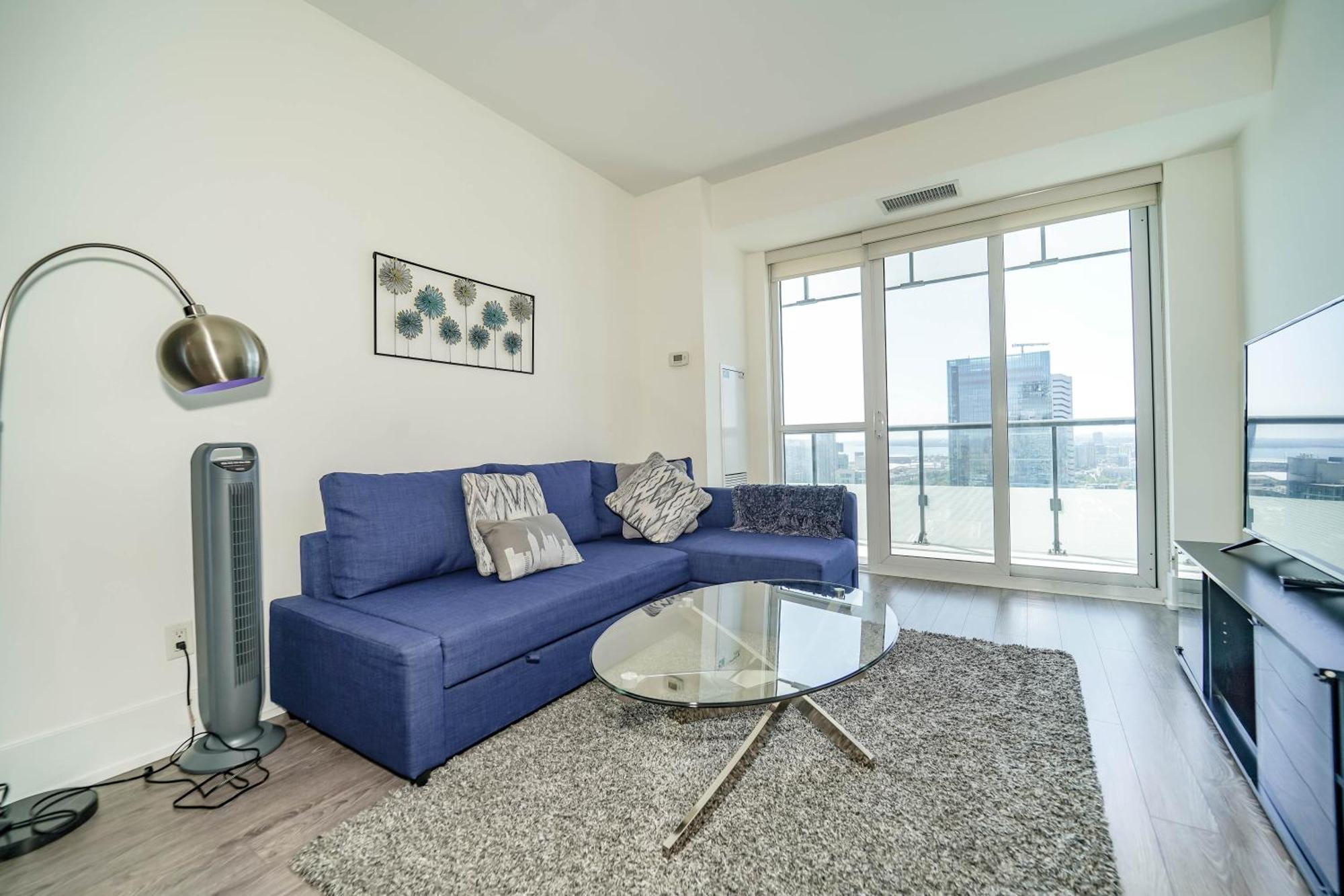 Rhd Luxury Condos-downtown, Cn Tower, Metro Convention Centre, Rogers Centre, Free Parking Apartment Toronto