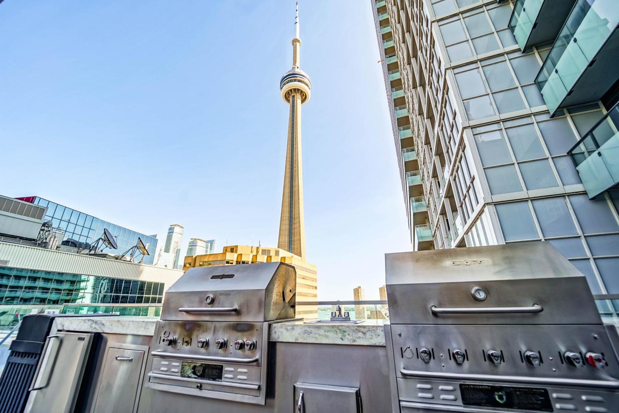 Apartment Rhd Luxury Condos-downtown, Cn Tower, Metro Convention Centre, Rogers Centre, Free Parking Toronto