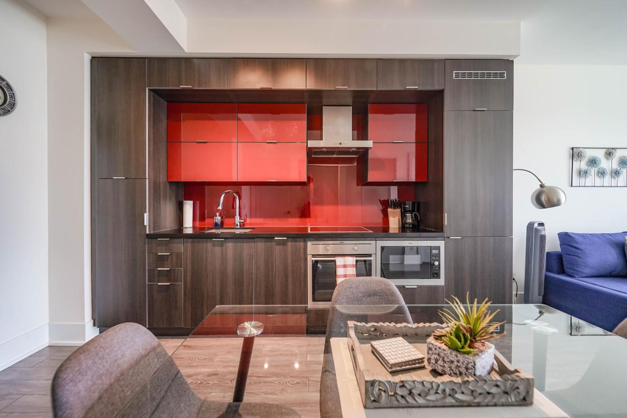 Rhd Luxury Condos-downtown, Cn Tower, Metro Convention Centre, Rogers Centre, Free Parking Toronto