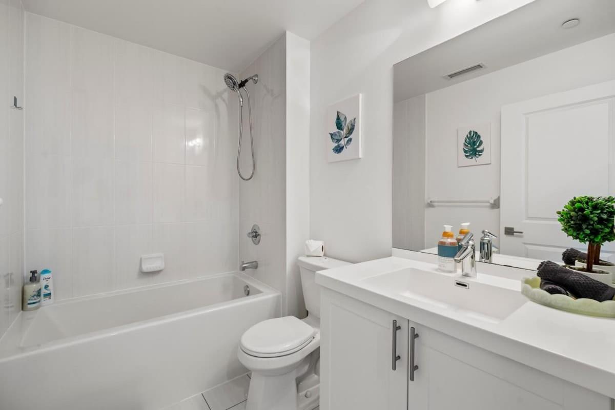 Charming With Private Terrace In Etobicoke