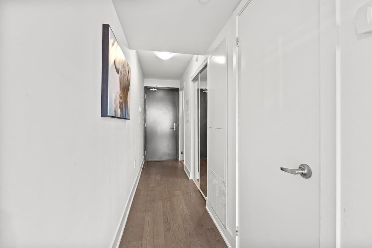 Royal Retreat 1b In Downtown Yorkville * Toronto