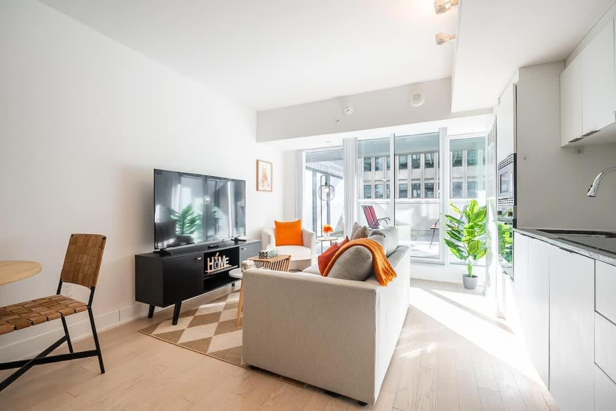 Urban Luxury In The Heart Of Downtown Apartment *