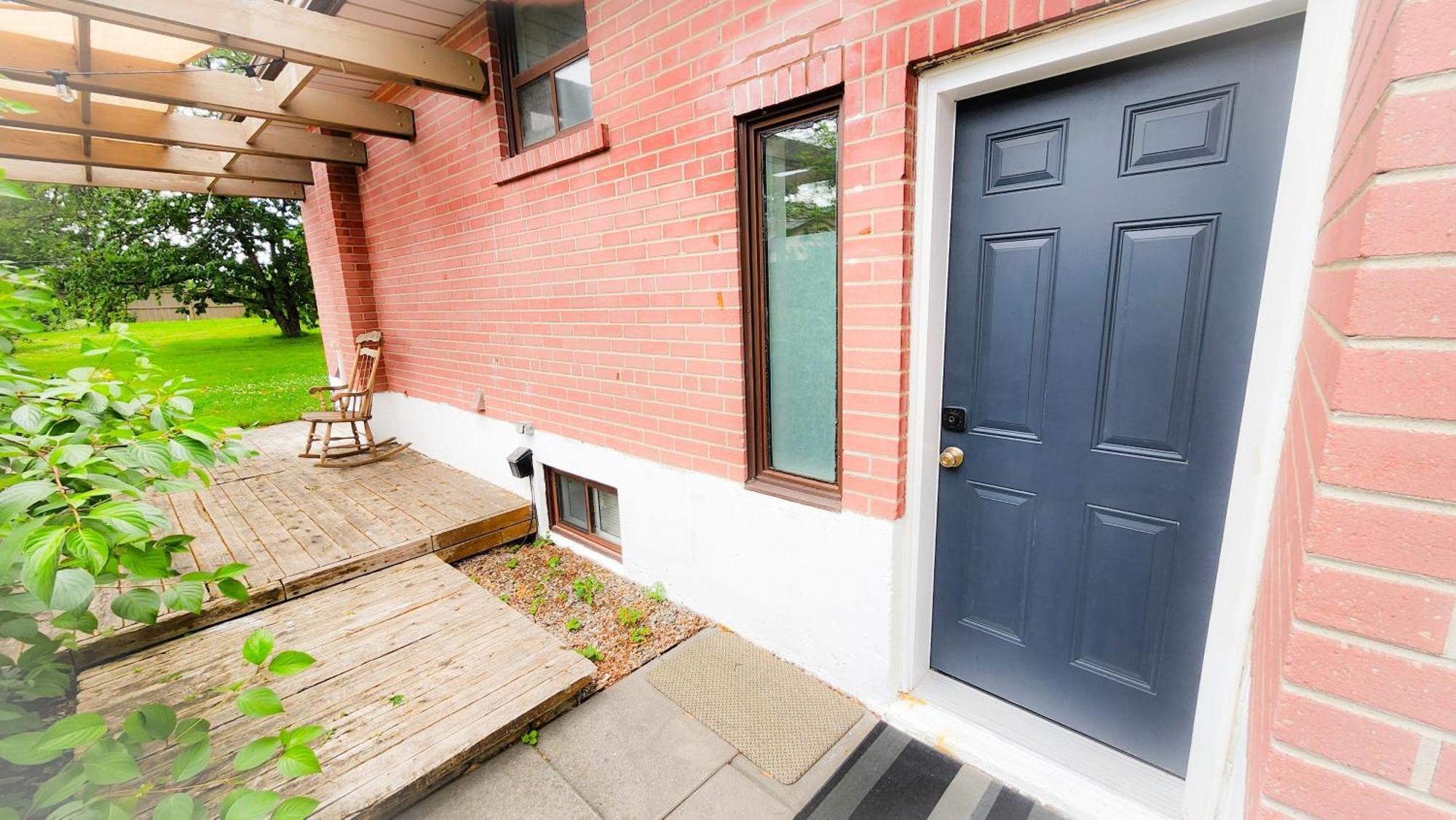 Richview Gardens Apartment