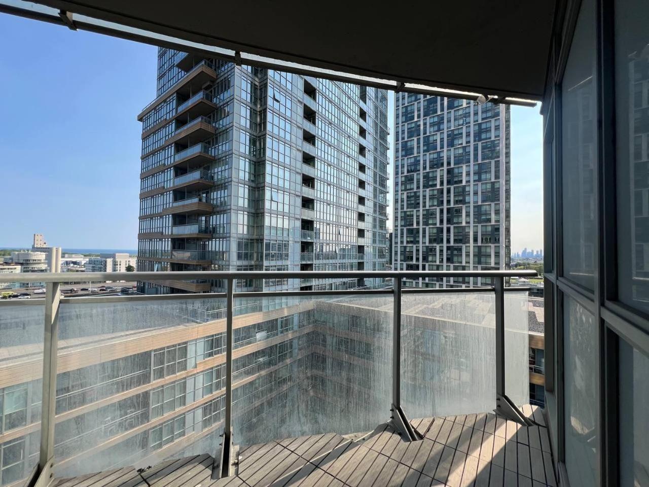 Apartment The Monarch Suites *
