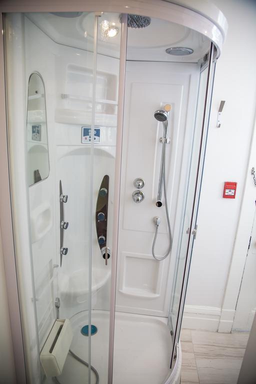 The Avalon Tourist Suites