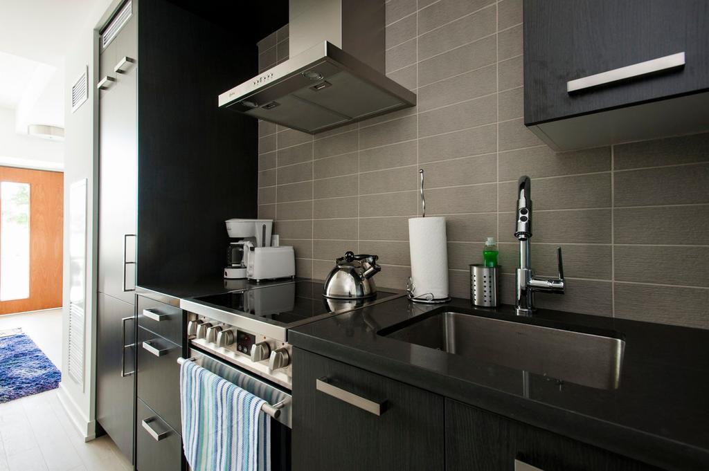 Elites - One Bedroom Townhouse Toronto
