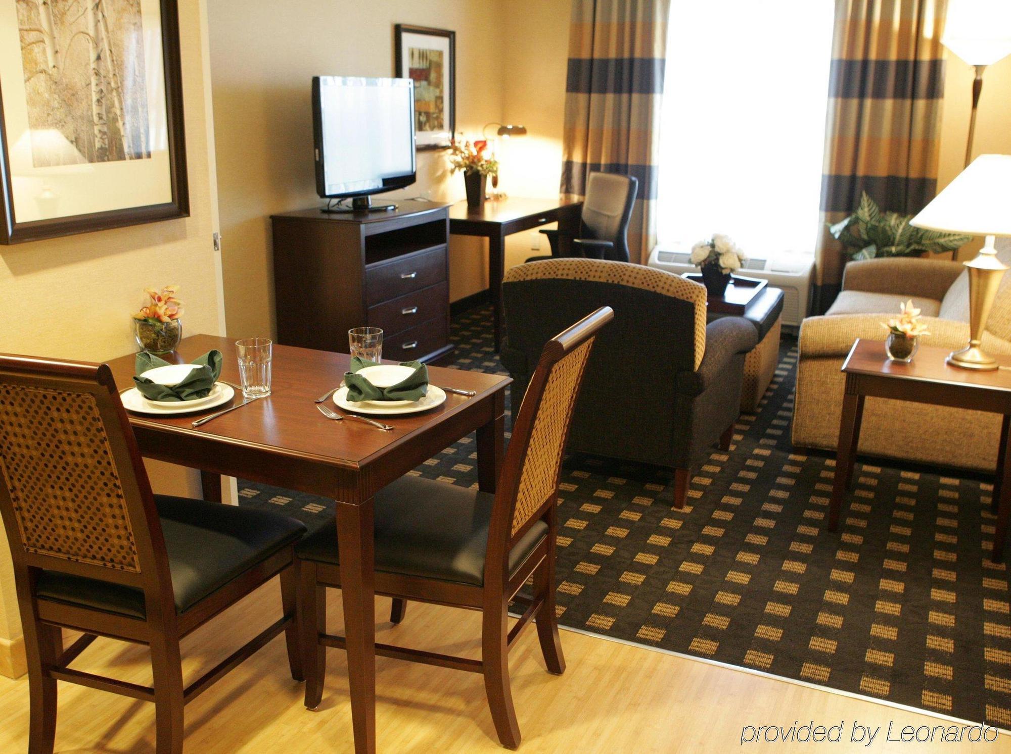 Homewood By Hilton Airport Corporate Centre 3* Toronto