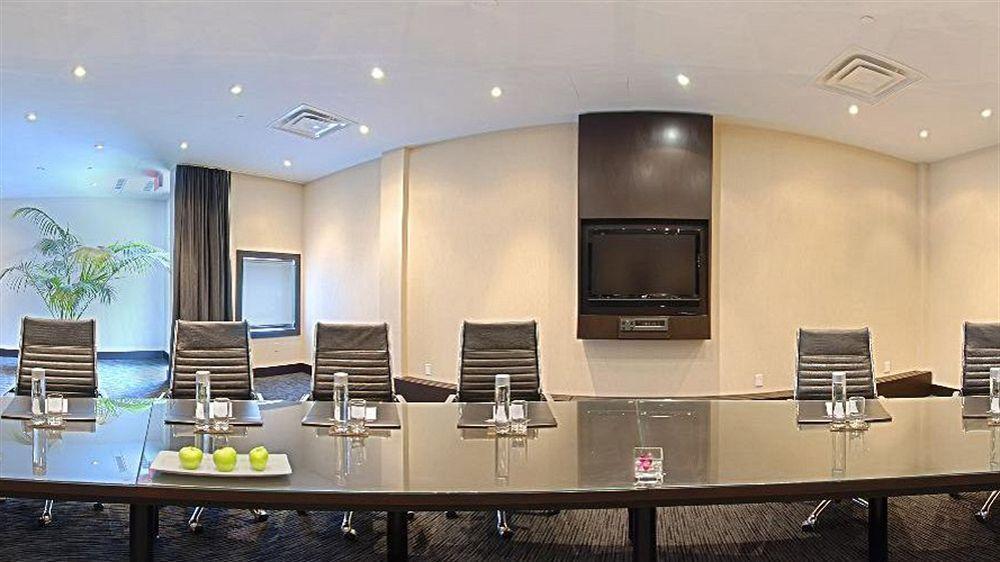 Pan Pacific 4*