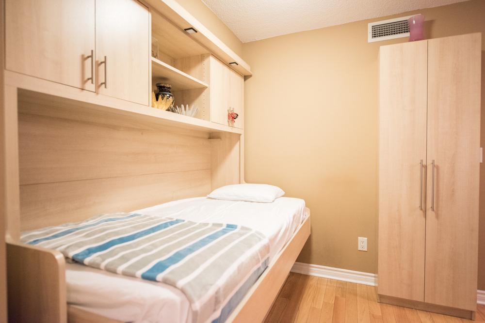 Luxury Downtown Cn Tower Apartment